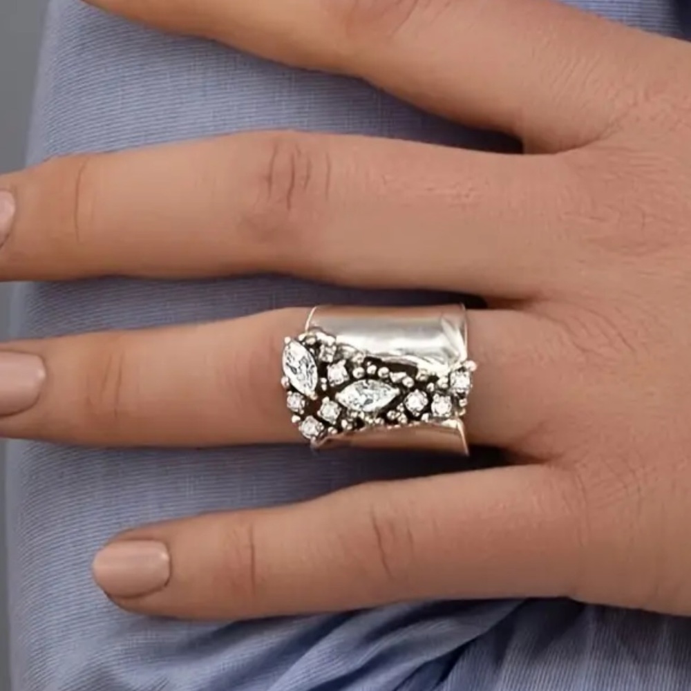 Vintage Inspired Hollow With Embedded Rhinestone, Silver tone Unique Funky Ring